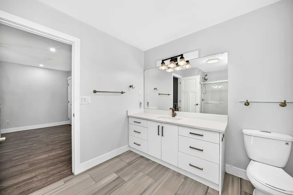 884 East Chestermere Chestermere AB T1X 1A7