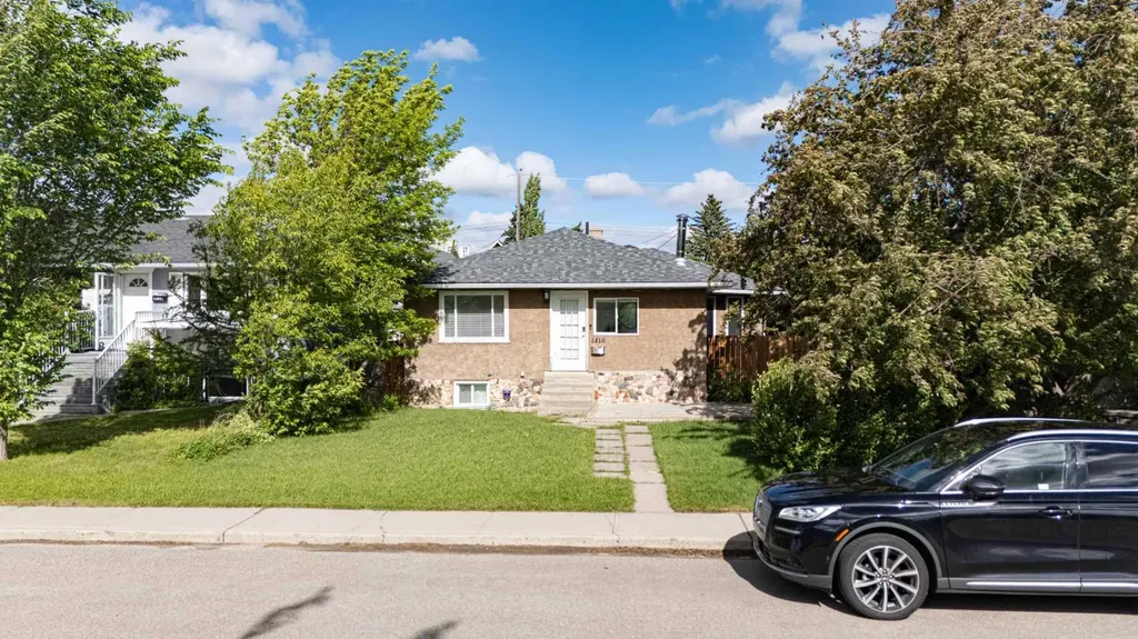 1410 42 Street SW Calgary AB T3C 1Z3