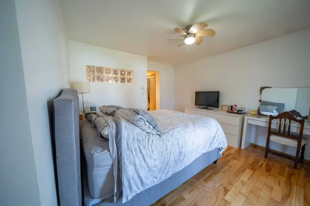 1410 42 Street SW Calgary AB T3C 1Z3