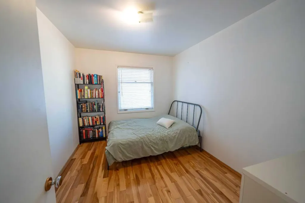 1410 42 Street SW Calgary AB T3C 1Z3