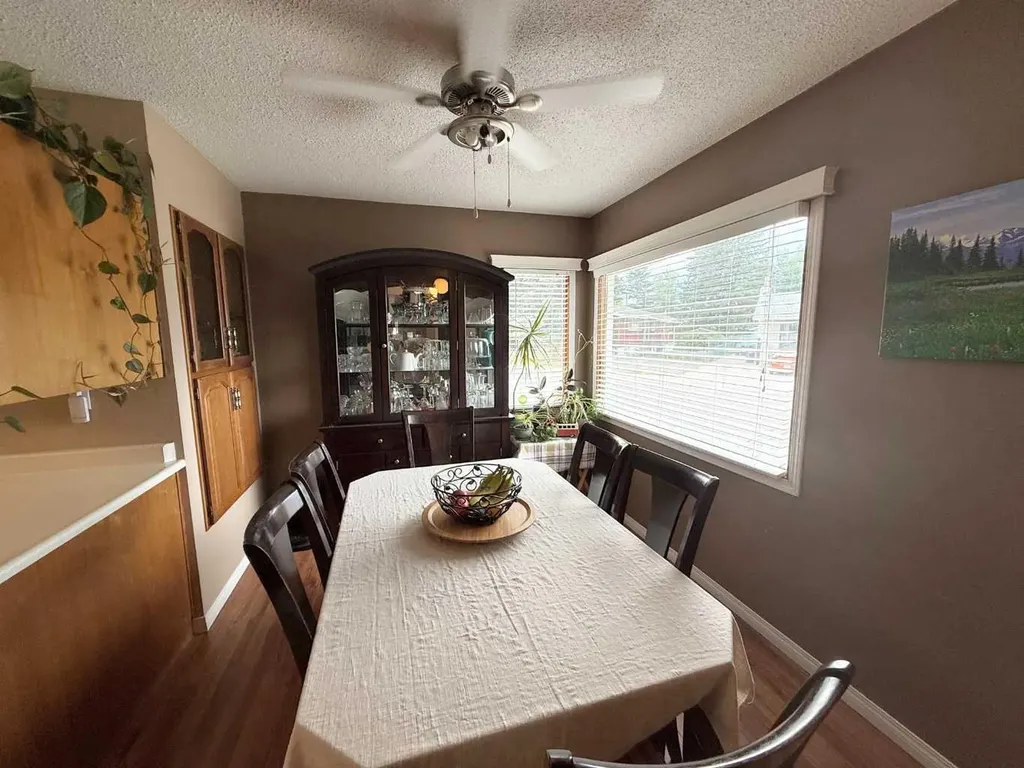 106 Sunwapta Drive Hinton AB T7V 1G3