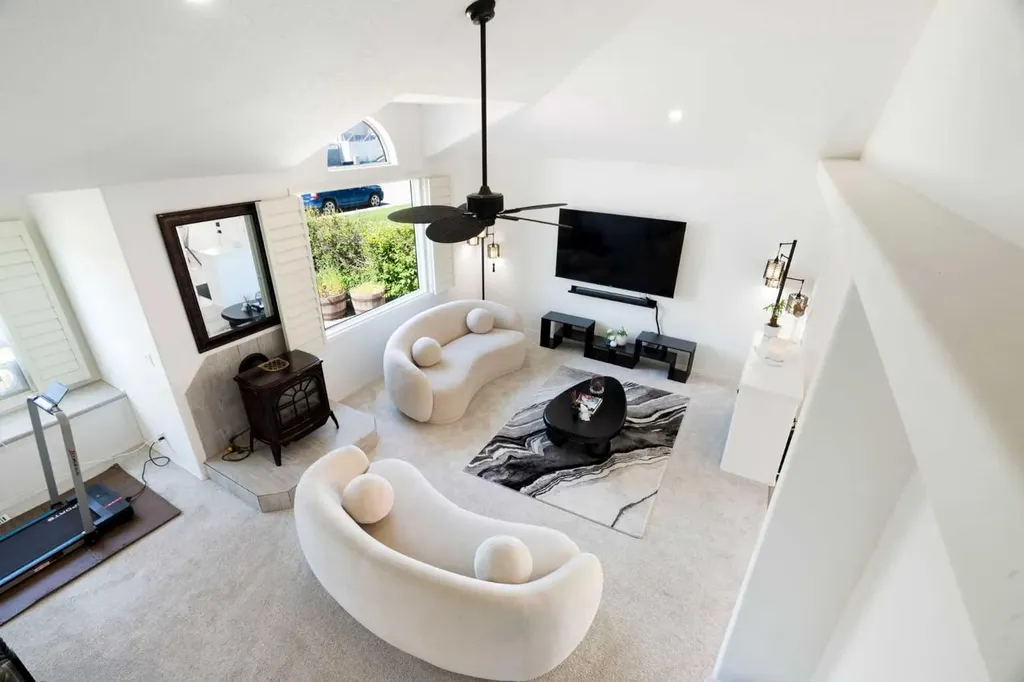 412 9 Street Beiseker AB T0M0G0