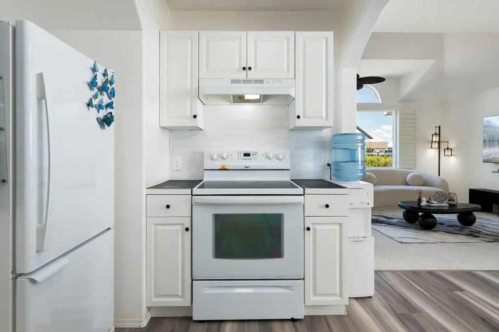412 9 Street Beiseker AB T0M0G0