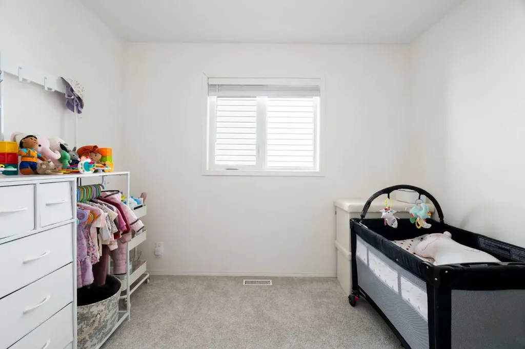 412 9 Street Beiseker AB T0M0G0