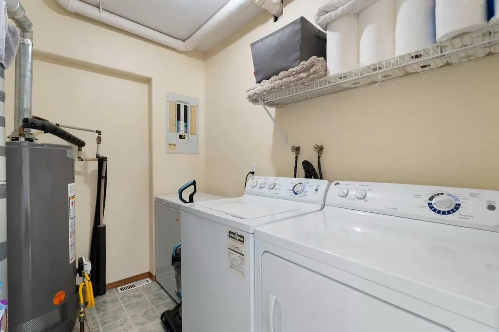 412 9 Street Beiseker AB T0M0G0