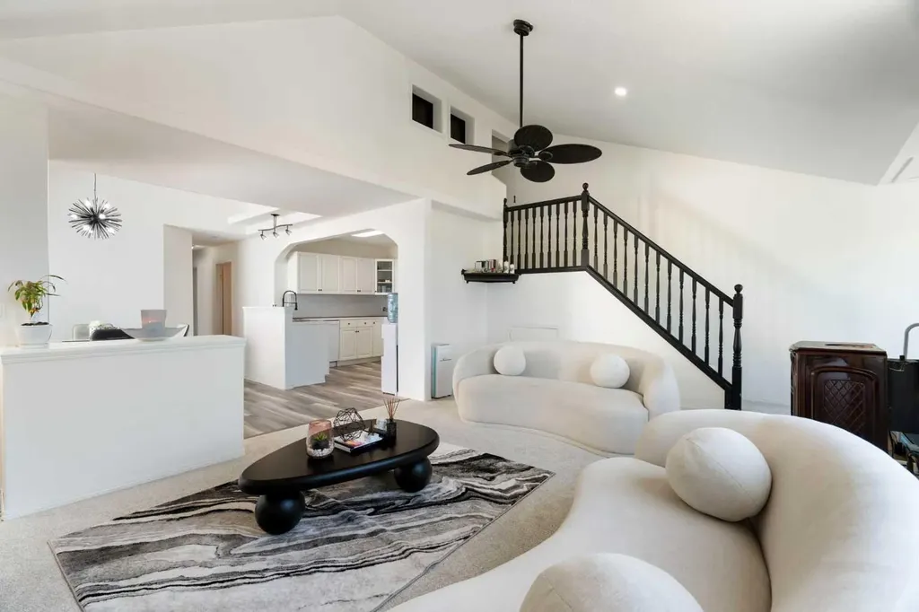 412 9 Street Beiseker AB T0M0G0