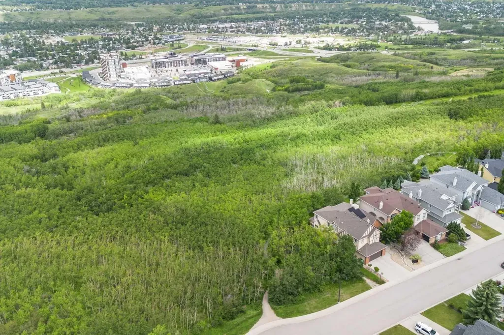 60 Cougar Ridge View Calgary AB T3H 4X3