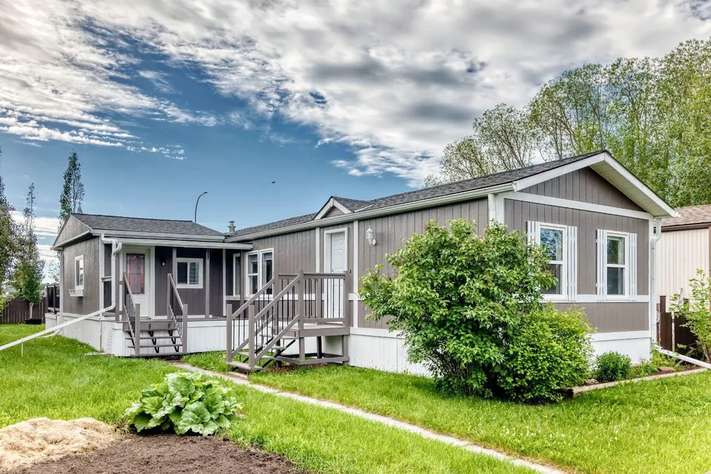 4716 41 Street Crescent Innisfail AB T4G 1J7