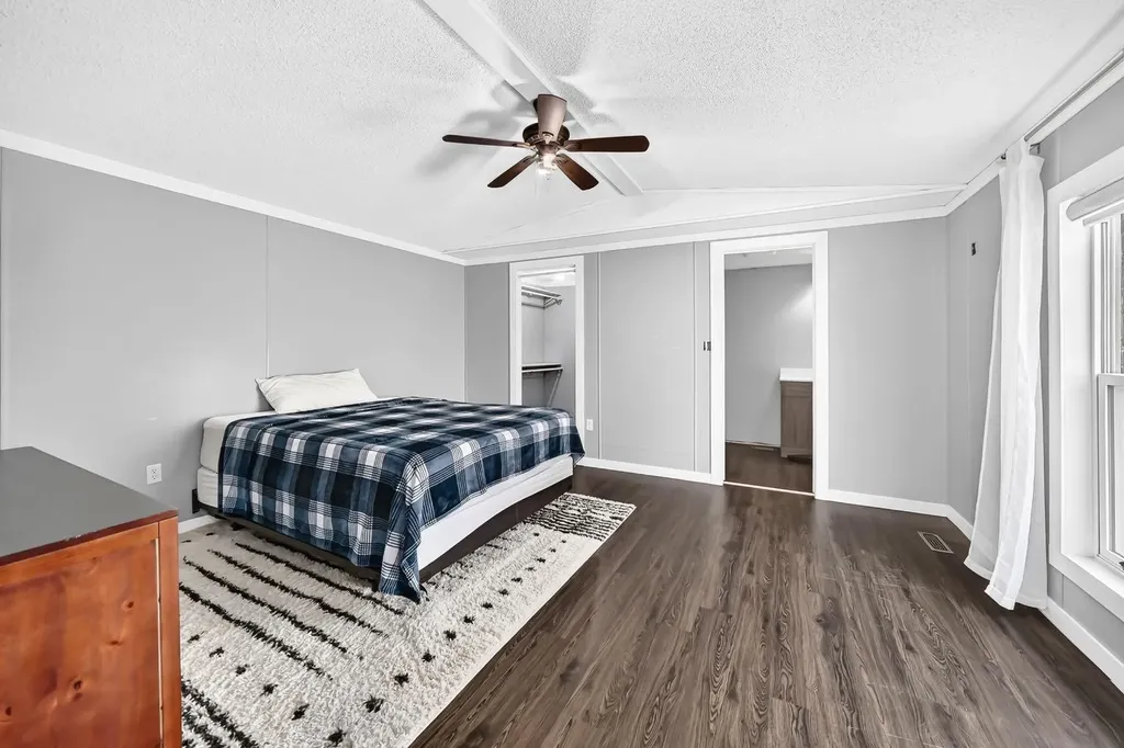 4716 41 Street Crescent Innisfail AB T4G 1J7