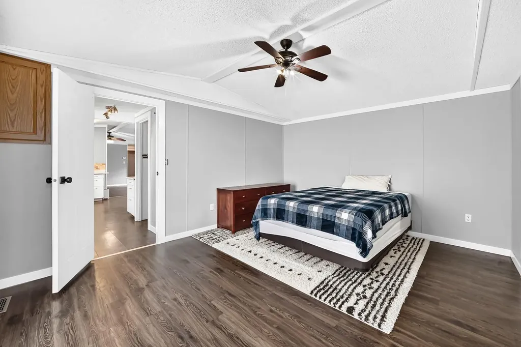 4716 41 Street Crescent Innisfail AB T4G 1J7