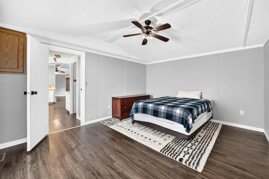 4716 41 Street Crescent Innisfail AB T4G 1J7