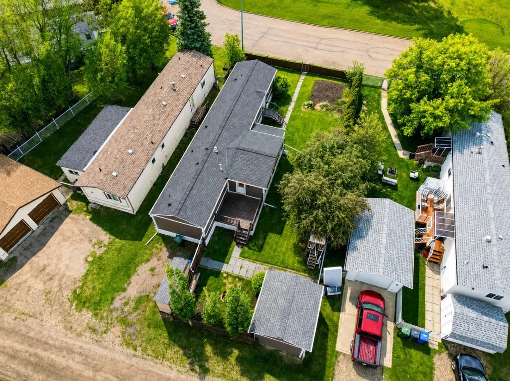 4716 41 Street Crescent Innisfail AB T4G 1J7