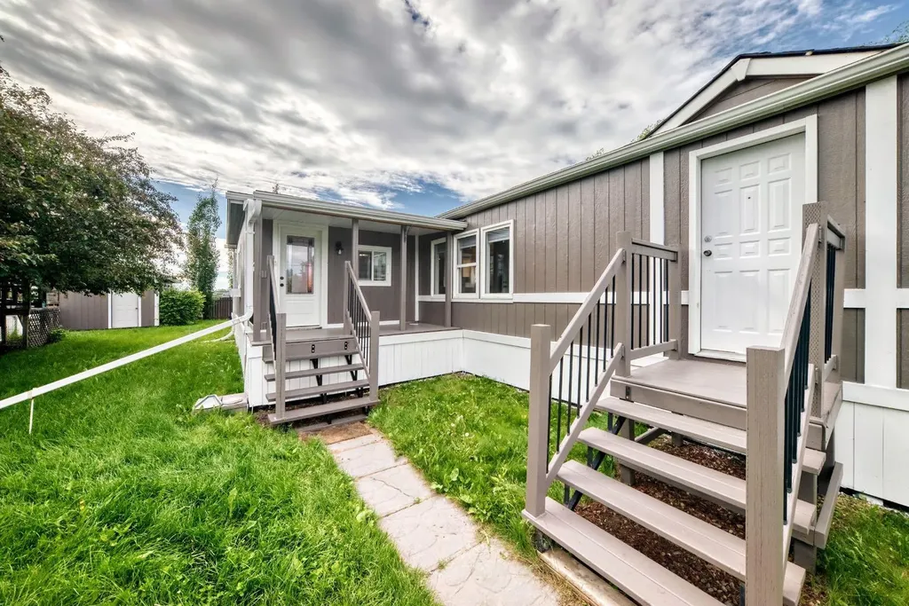 4716 41 Street Crescent Innisfail AB T4G 1J7