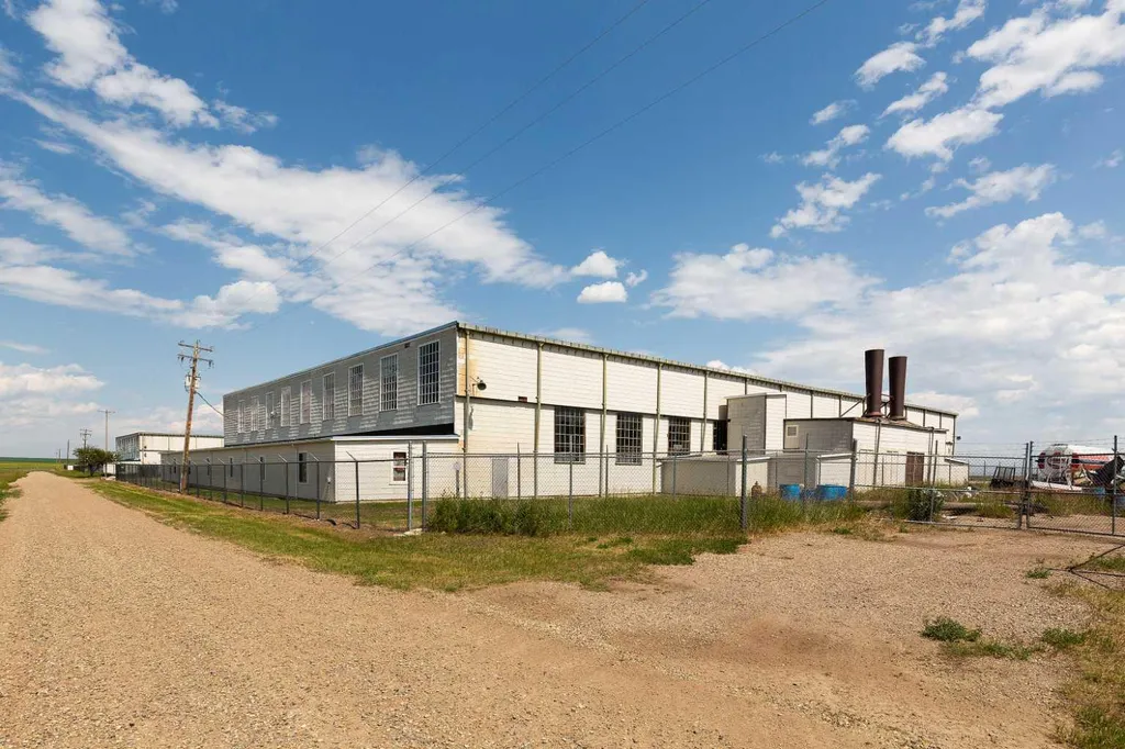3 Western Crescent Rural Vulcan County AB T0L2B0