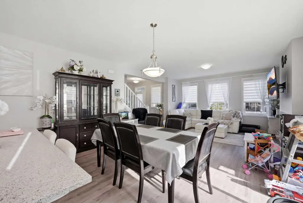 52 Cityline Point NE Calgary AB T3N 2H7