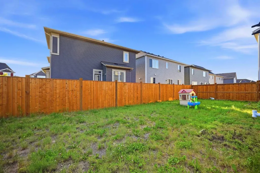 52 Cityline Point NE Calgary AB T3N 2H7