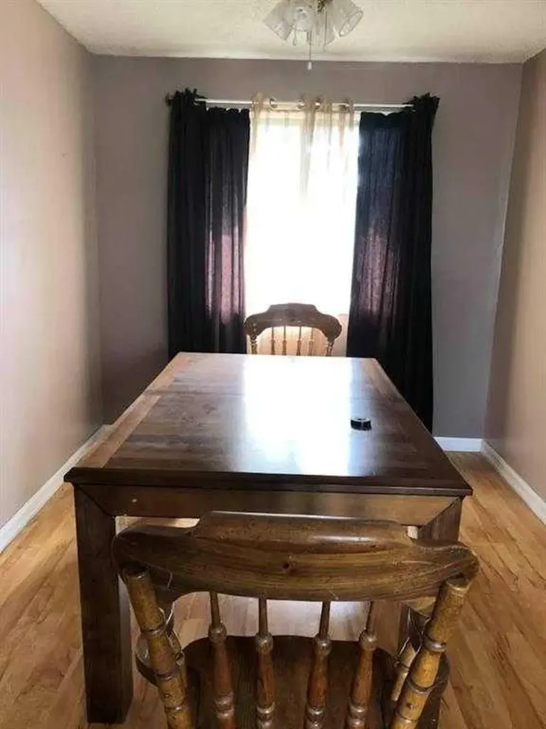 813 7 A Street Fox Creek AB T0H 1P0