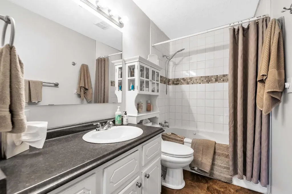 215 Erin Woods Drive SE Calgary AB T2B 2V7