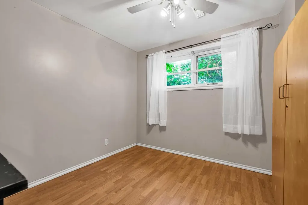 215 Erin Woods Drive SE Calgary AB T2B 2V7