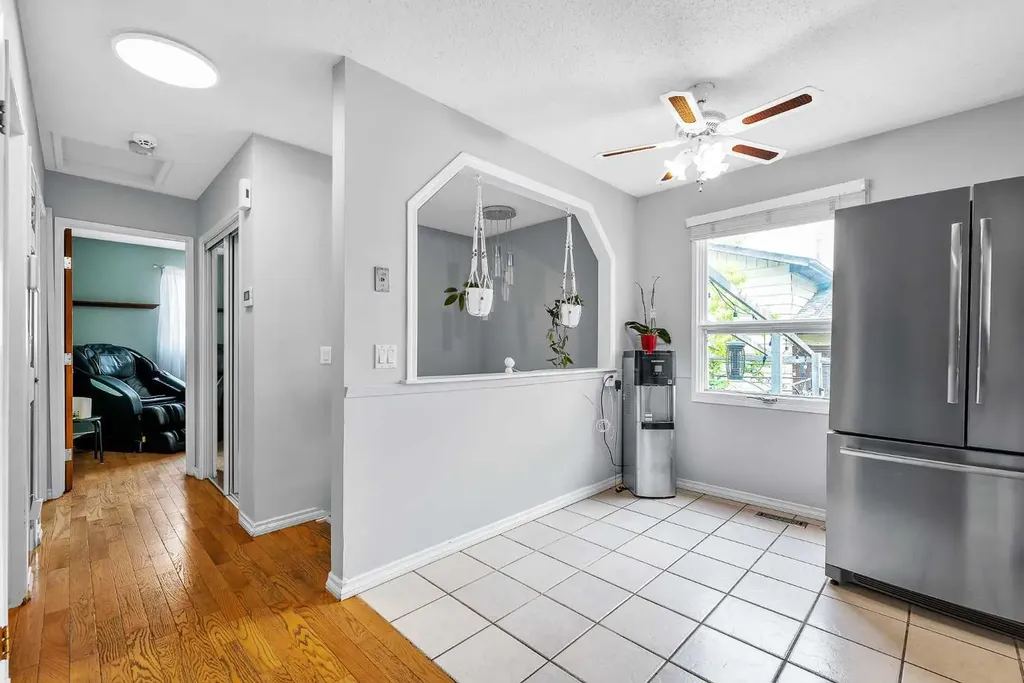 215 Erin Woods Drive SE Calgary AB T2B 2V7