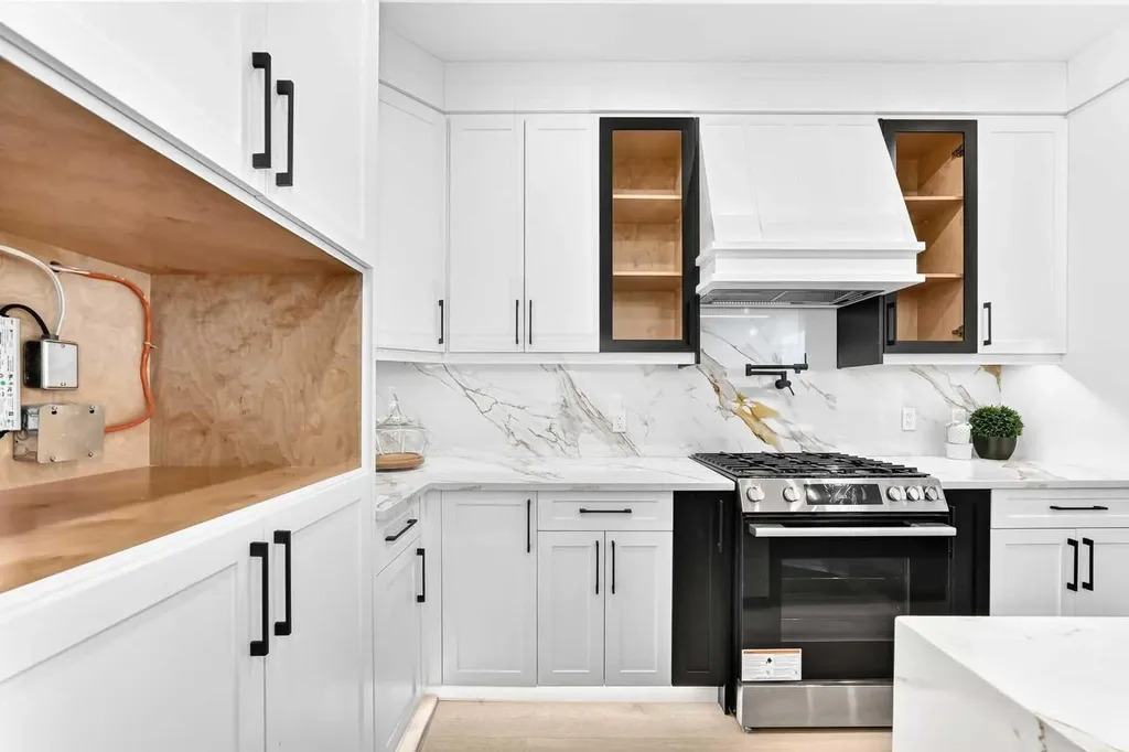 3106 15 Avenue SW Calgary AB T3C 0Y6