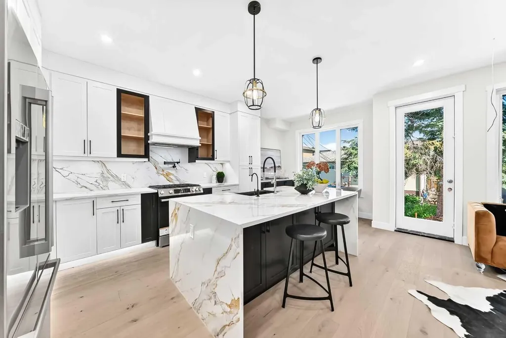 3106 15 Avenue SW Calgary AB T3C 0Y6
