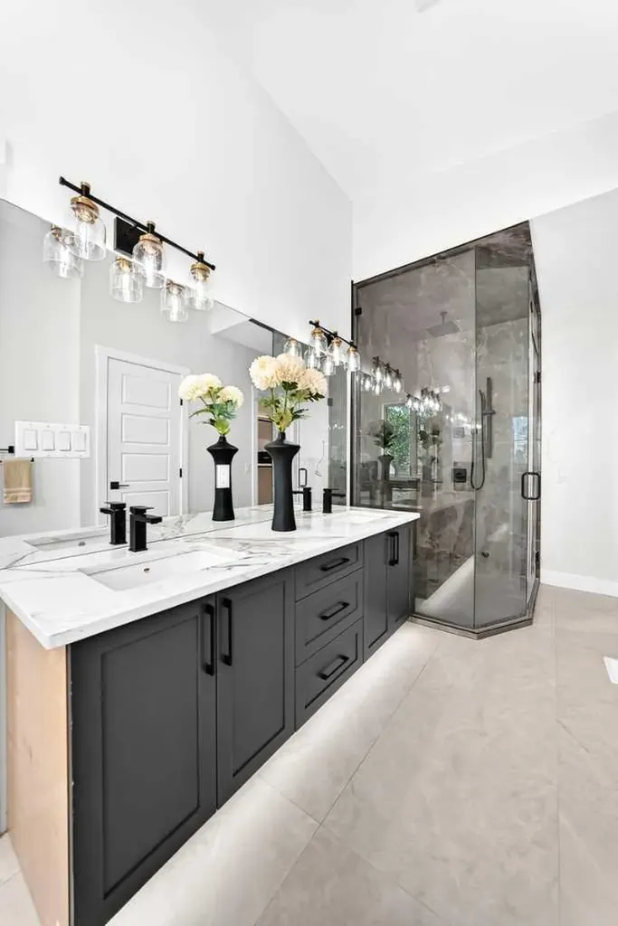 3106 15 Avenue SW Calgary AB T3C 0Y6