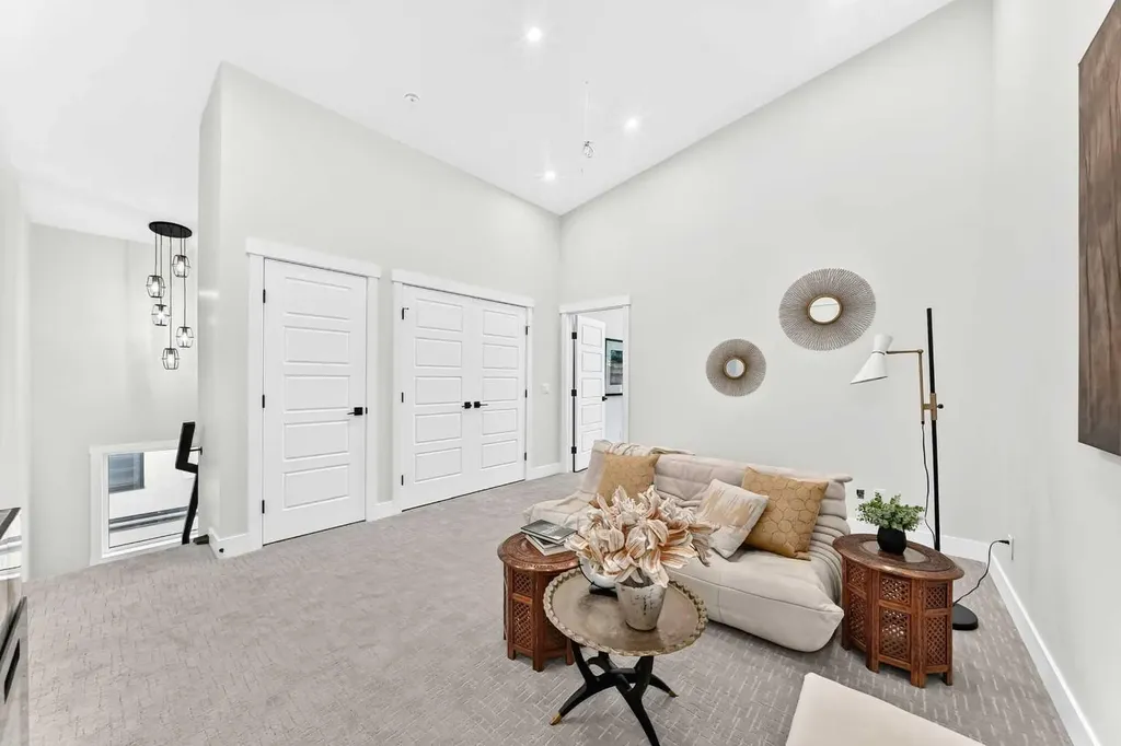 3106 15 Avenue SW Calgary AB T3C 0Y6