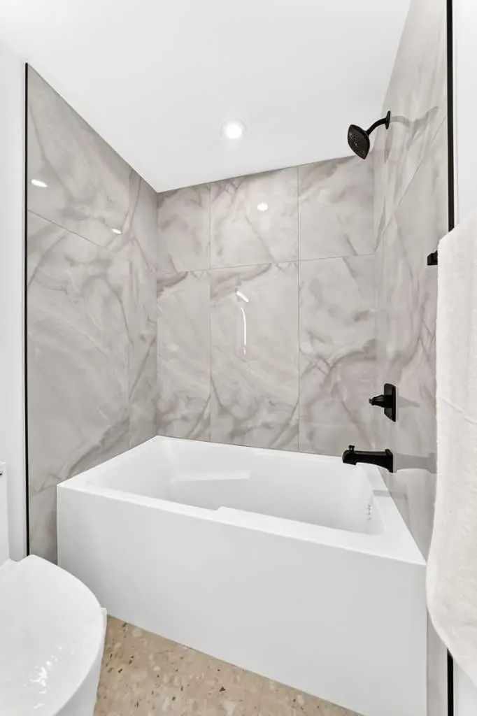 3106 15 Avenue SW Calgary AB T3C 0Y6