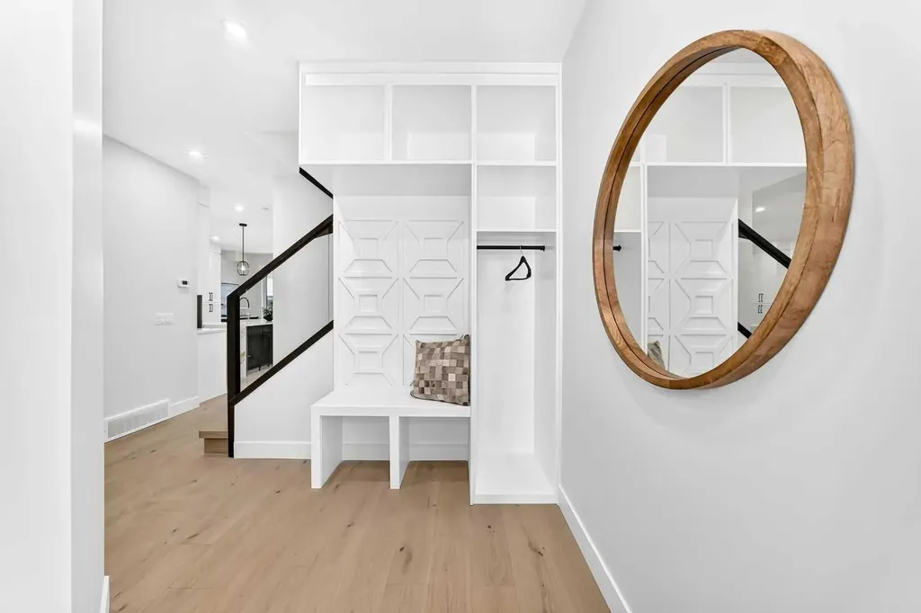 3106 15 Avenue SW Calgary AB T3C 0Y6