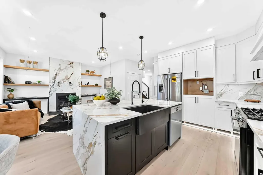 3106 15 Avenue SW Calgary AB T3C 0Y6