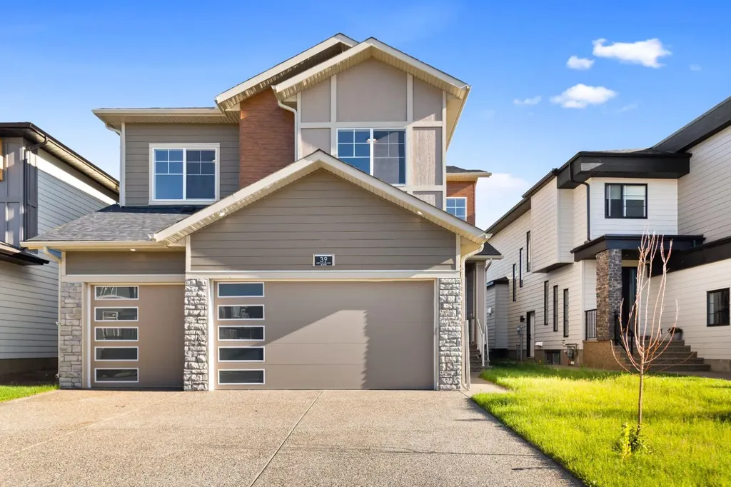 39 South Shore Road Chestermere AB T1X2Y4