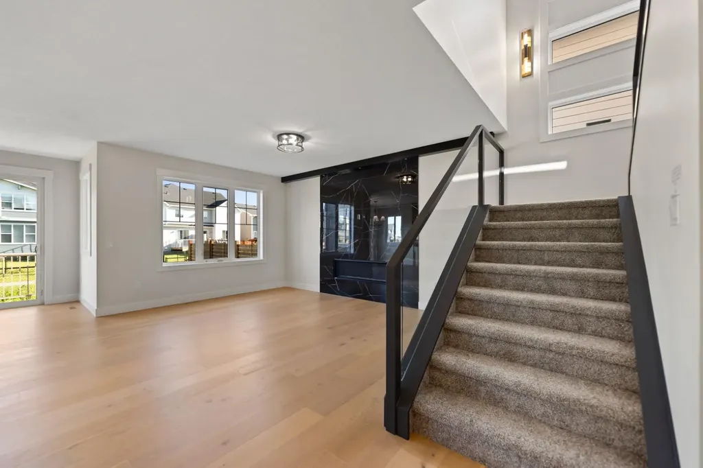 39 South Shore Road Chestermere AB T1X2Y4