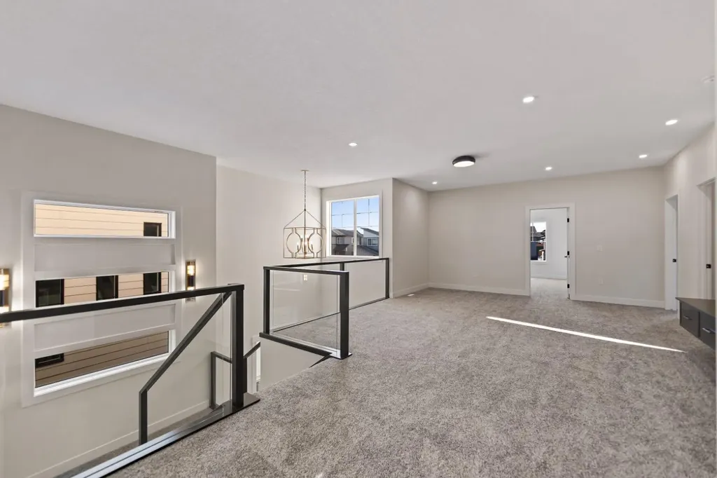39 South Shore Road Chestermere AB T1X2Y4