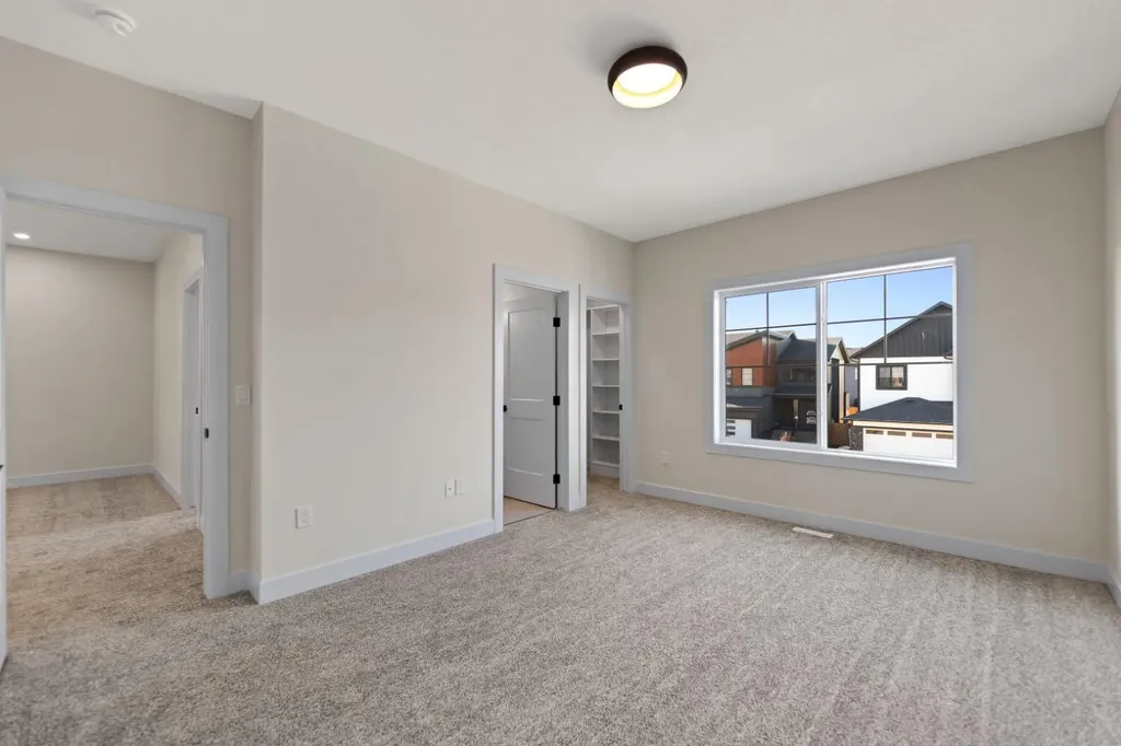 39 South Shore Road Chestermere AB T1X2Y4