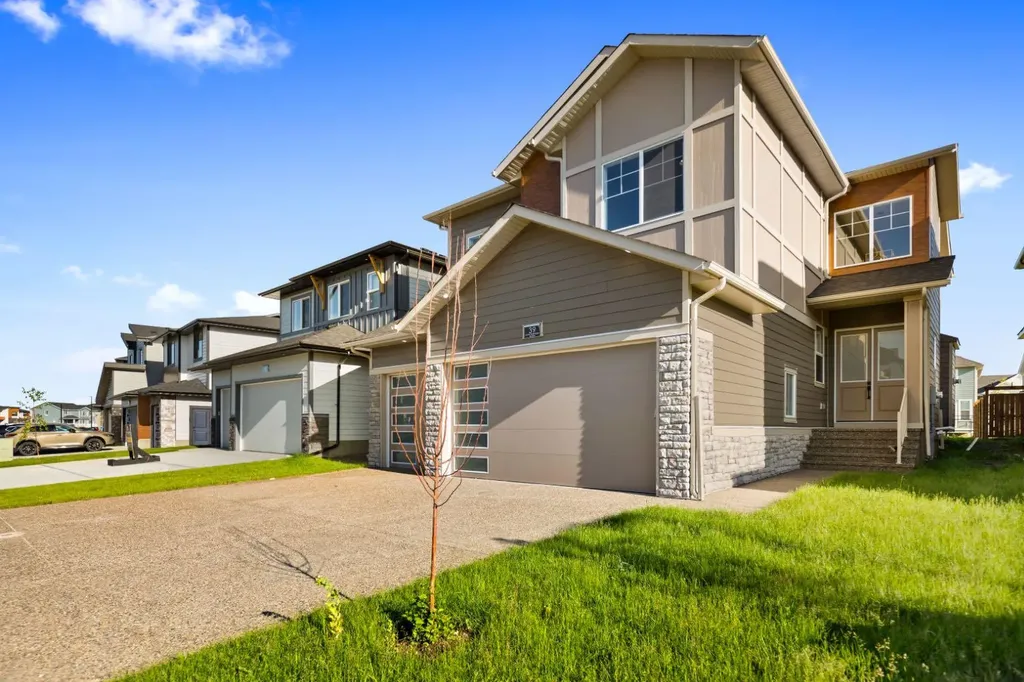 39 South Shore Road Chestermere AB T1X2Y4