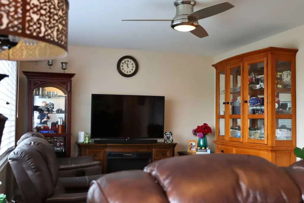 4511 50 Avenue Valleyview AB T0H 3N0