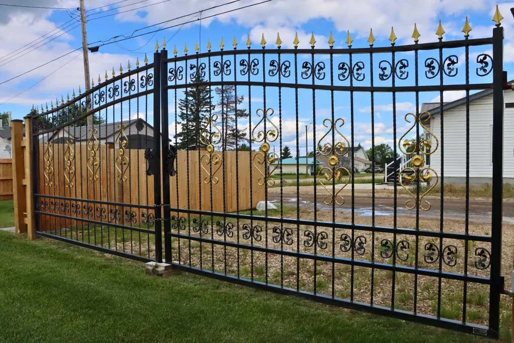 4511 50 Avenue Valleyview AB T0H 3N0