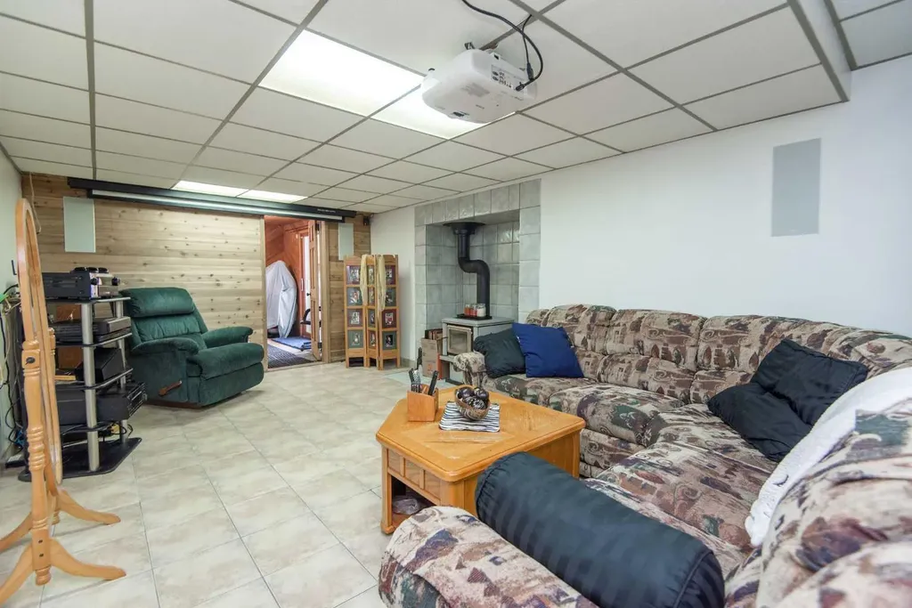 40421 Range Road 10 Rural Lacombe County AB T4L 1S6