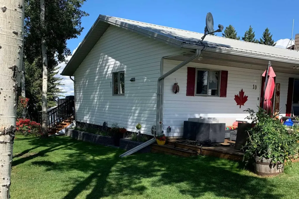 40421 Range Road 10 Rural Lacombe County AB T4L 1S6
