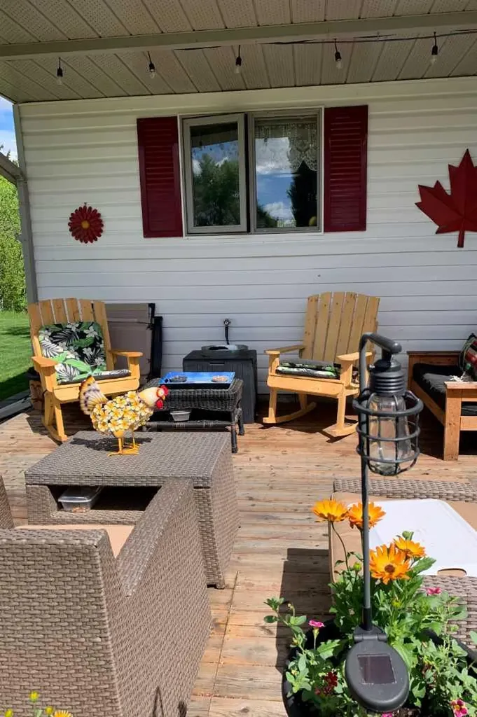 40421 Range Road 10 Rural Lacombe County AB T4L 1S6