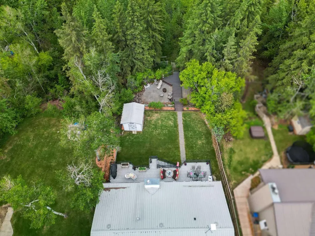 40421 Range Road 10 Rural Lacombe County AB T4L 1S6