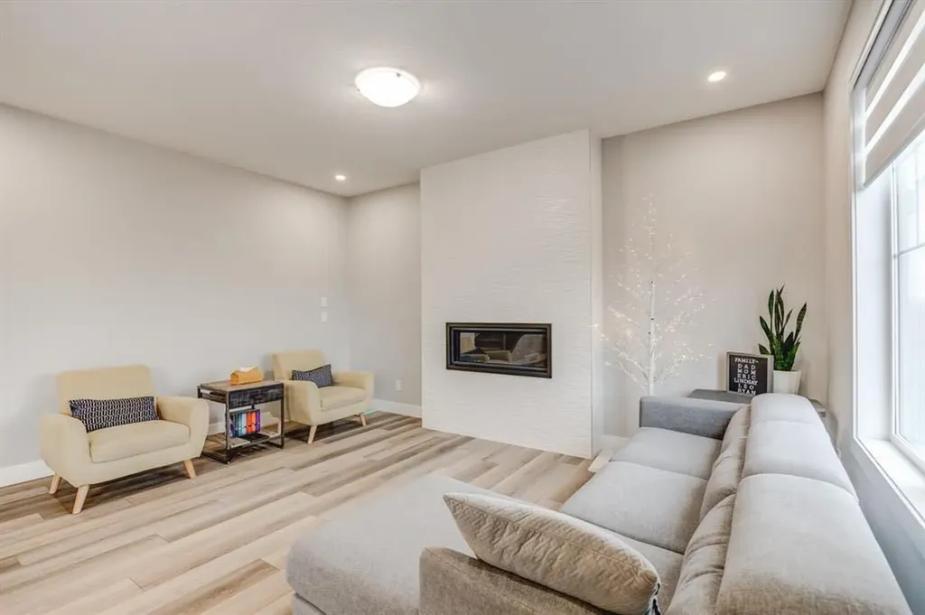 146 Yorkstone Way SW Calgary AB t2x4s2