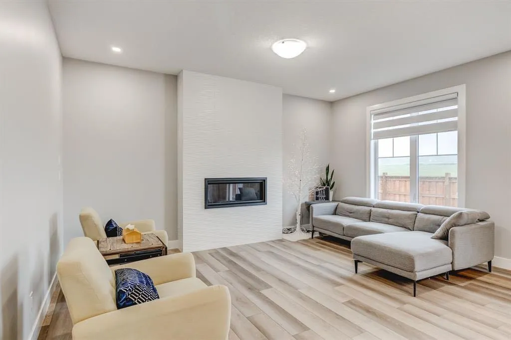 146 Yorkstone Way SW Calgary AB t2x4s2