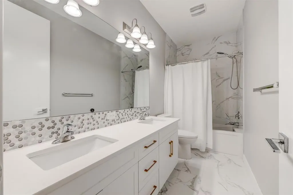 146 Yorkstone Way SW Calgary AB t2x4s2