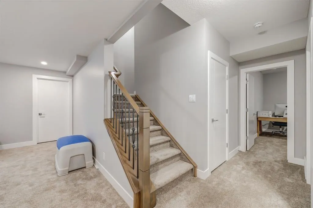 146 Yorkstone Way SW Calgary AB t2x4s2