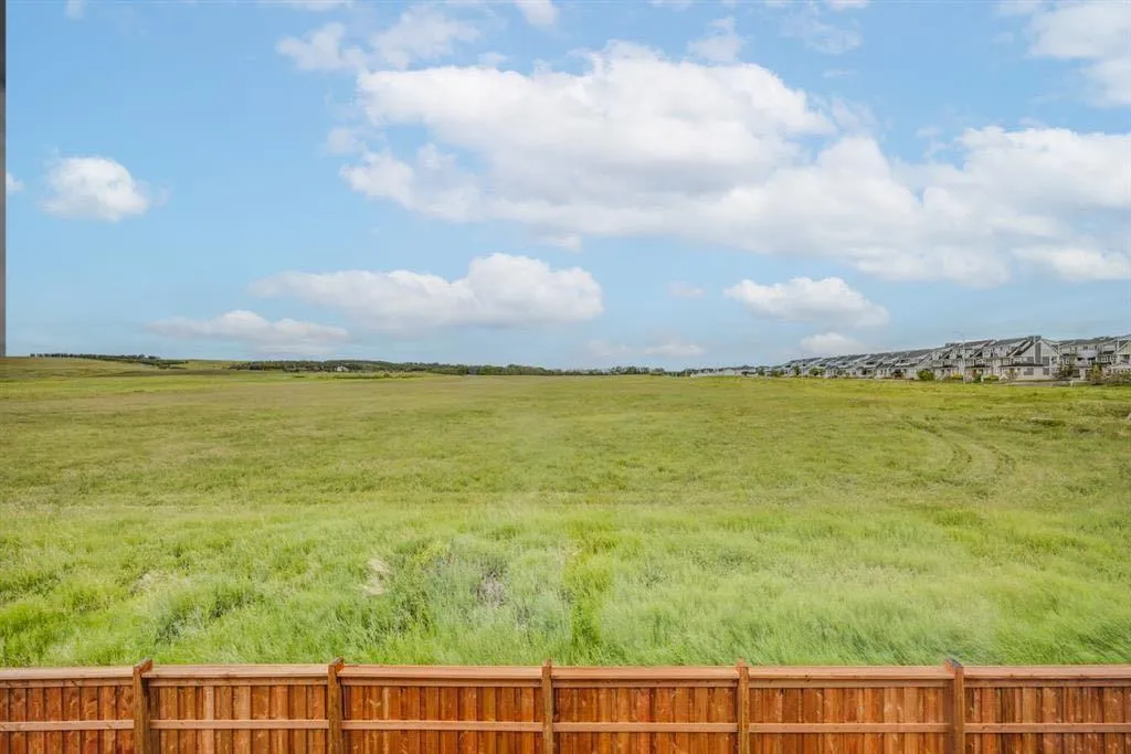 146 Yorkstone Way SW Calgary AB t2x4s2