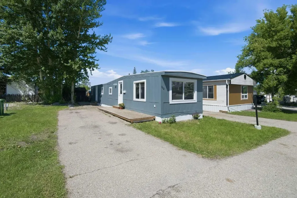 6834 59 Avenue Red Deer AB T4P 1K5