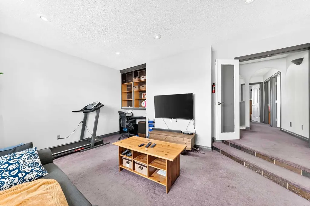 283 Applestone Park SE Calgary AB T2A 7W3