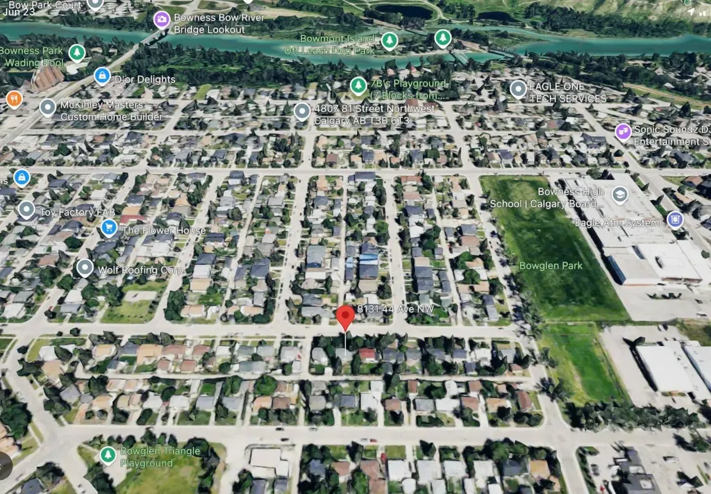 8131 44 Avenue NW Calgary AB T3B 1Y1